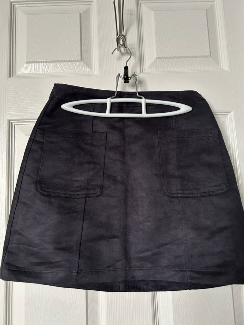 Old Navy Women's Grey Suede Mini Skirt